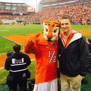 Meet your Posher, Thomas